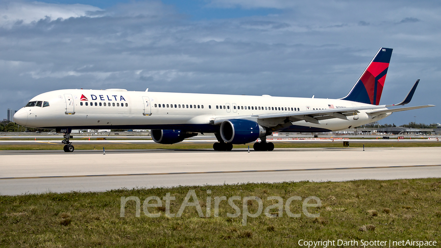 Delta Air Lines Boeing 757-351 (N593NW) | Photo 382158