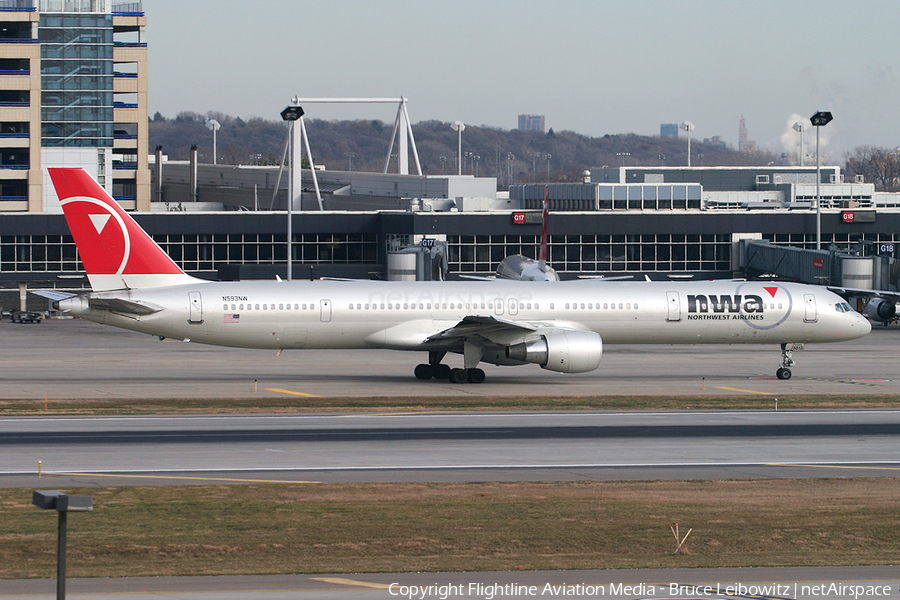Northwest Airlines Boeing 757-351 (N593NW) | Photo 175633