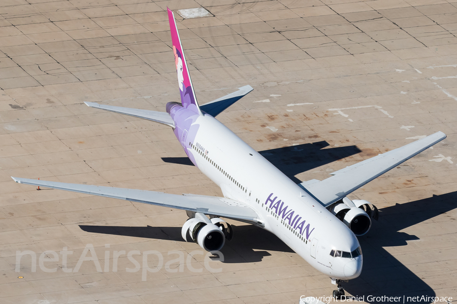 Hawaiian Airlines Boeing 767-332 (N594HA) | Photo 255097