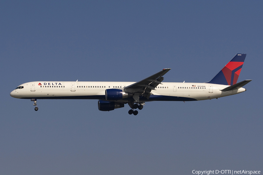 Delta Air Lines Boeing 757-351 (N594NW) | Photo 279410