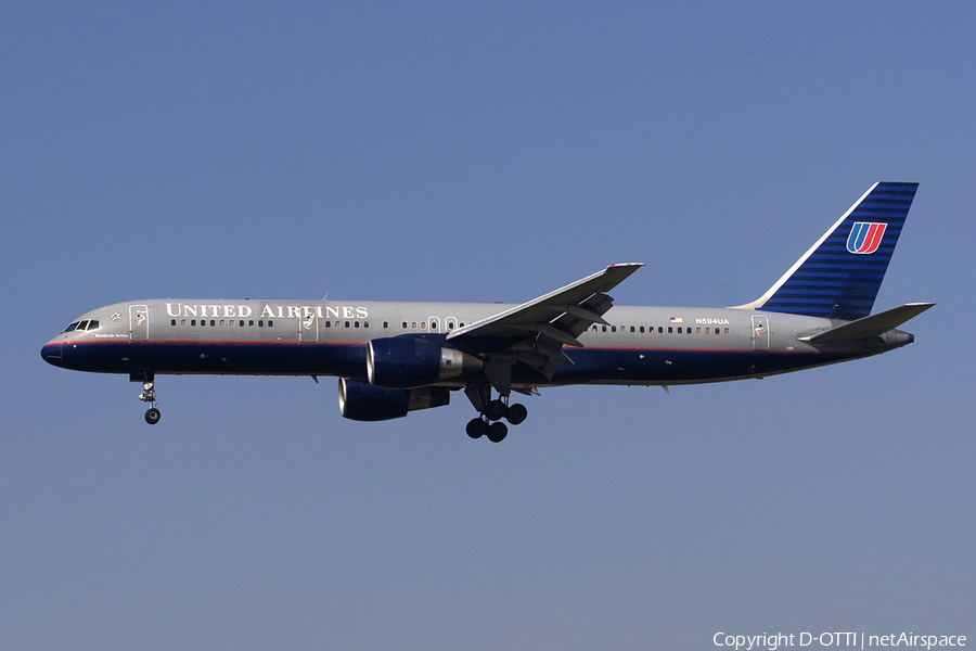 United Airlines Boeing 757-222 (N594UA) | Photo 279490