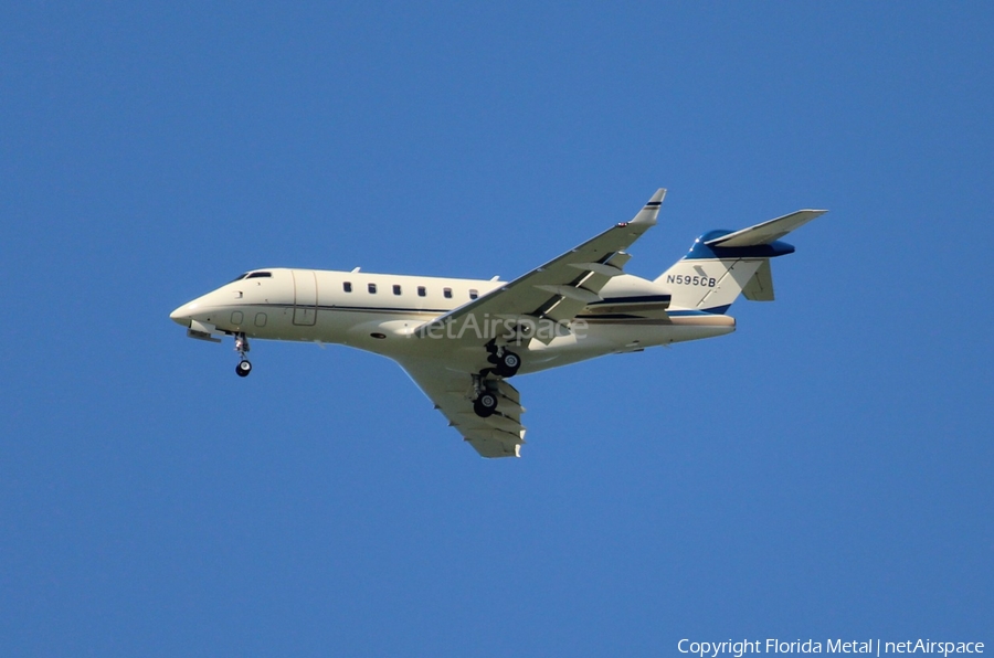 (Private) Bombardier BD-100-1A10 Challenger 300 (N595CB) | Photo 304775