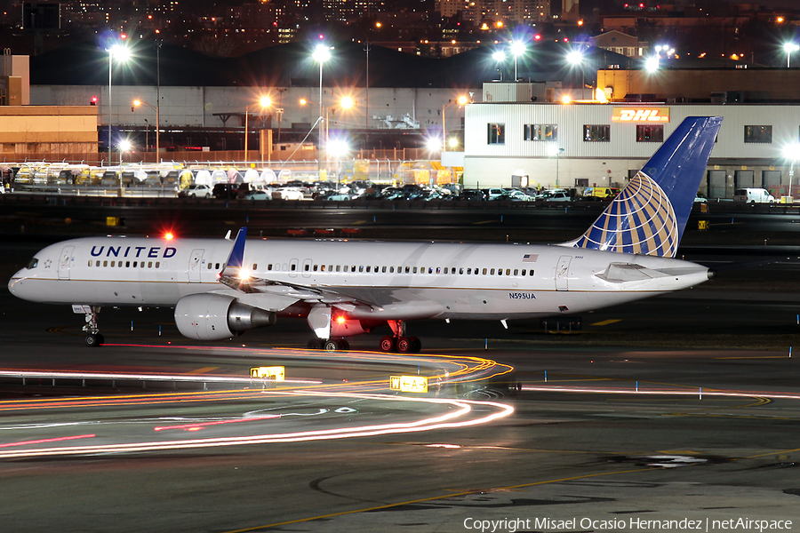 United Airlines Boeing 757-222 (N595UA) | Photo 76078