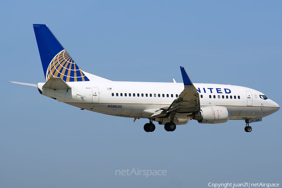 United Airlines Boeing 737-524 (N59630) | Photo 70274