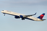 Delta Air Lines Boeing 757-351 (N596NW) at  Tampa - International, United States