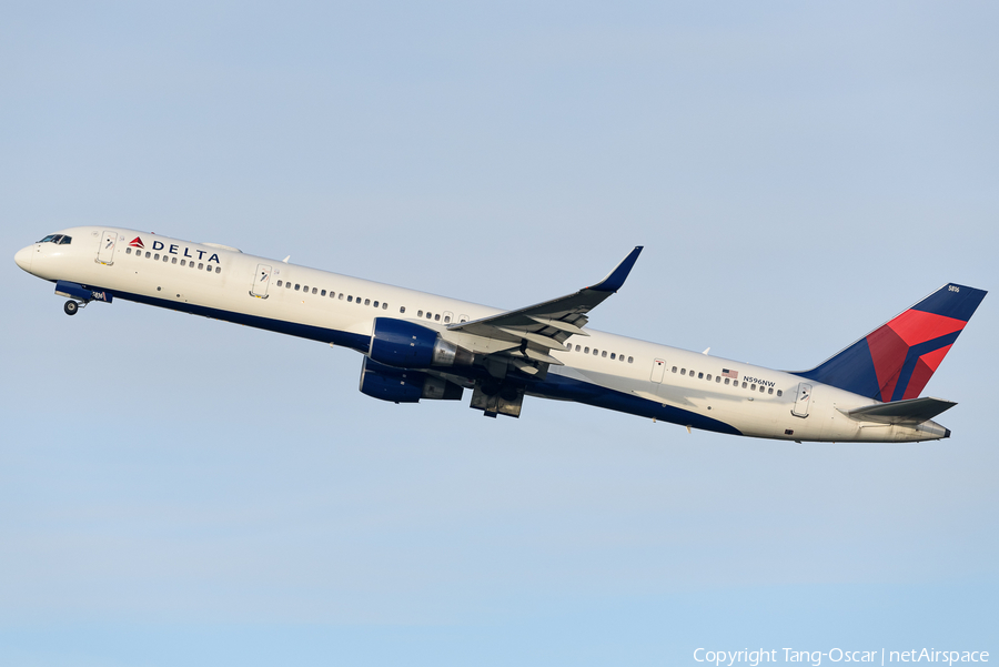 Delta Air Lines Boeing 757-351 (N596NW) | Photo 544366