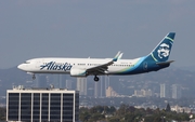 Alaska Airlines Boeing 737-890 (N597AS) at  Los Angeles - International, United States