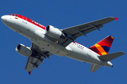 Avianca Airbus A318-111 (N597EL) at  Miami - International, United States