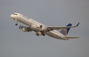 United Airlines Boeing 757-222 (N597UA) at  Los Angeles - International, United States