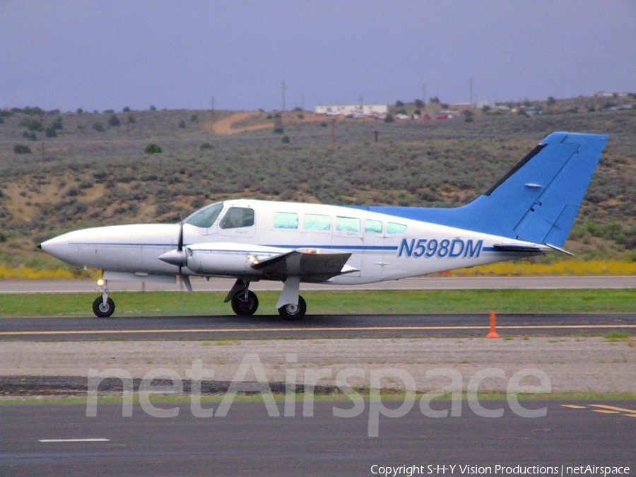 (Private) Cessna 402C (N598DM) | Photo 7326