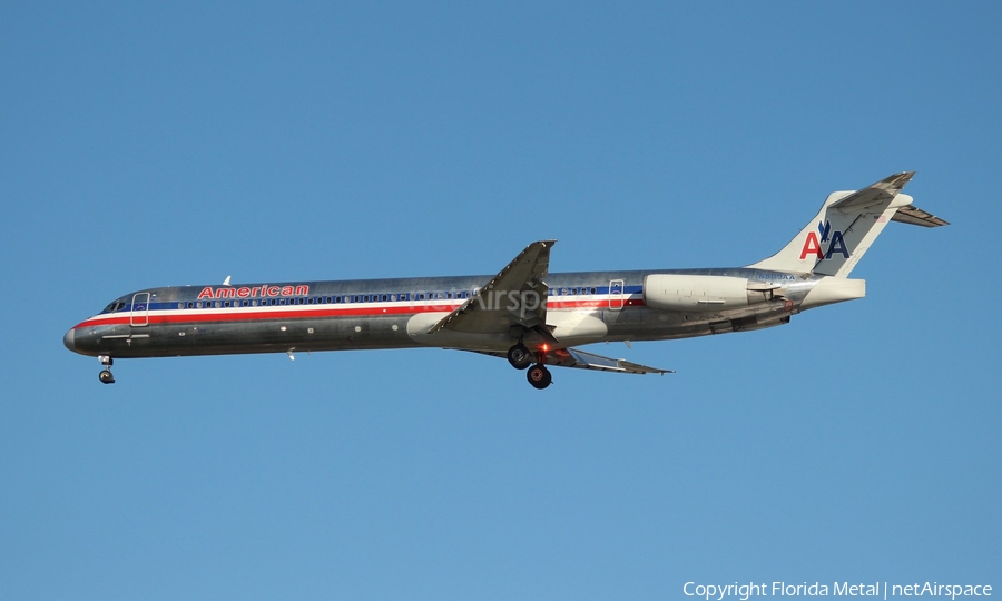 American Airlines McDonnell Douglas MD-83 (N599AA) | Photo 594029