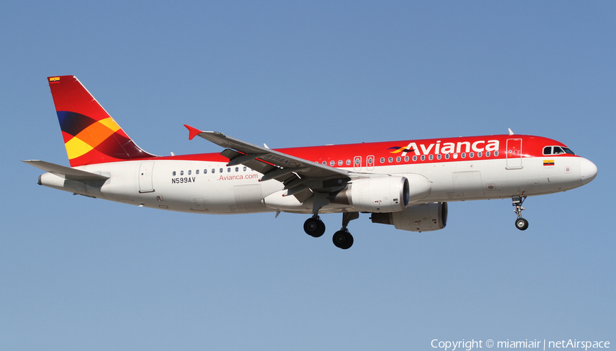Avianca Airbus A320-214 (N599AV) | Photo 1284