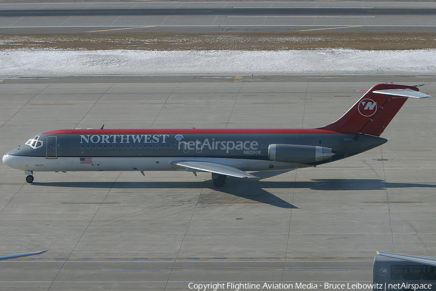 Northwest Airlines Douglas DC-9-32 (N601NW) | Photo 179886