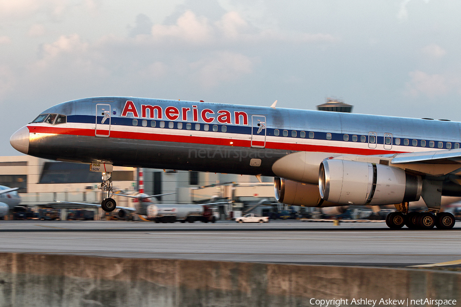American Airlines Boeing 757-223 (N602AN) | Photo 189237