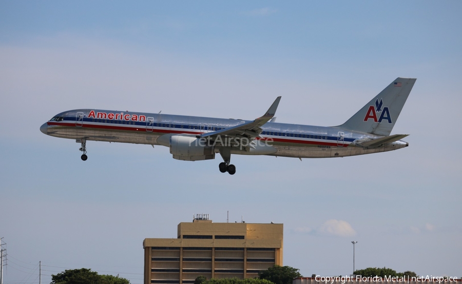 American Airlines Boeing 757-223 (N602AN) | Photo 613890