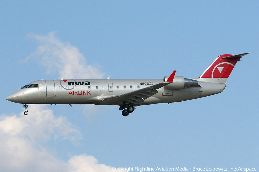 Northwest Airlink (Mesaba Airlines) Bombardier CRJ-200ER (N602XJ) | Photo 150898