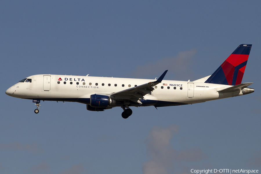 Delta Connection (Compass Airlines) Embraer ERJ-175LR (ERJ-170-200LR) (N603CZ) | Photo 469540