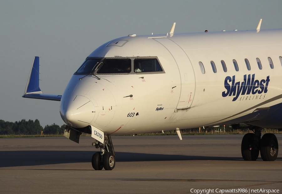 SkyWest Airlines Bombardier CRJ-701ER (N603SK) | Photo 518006