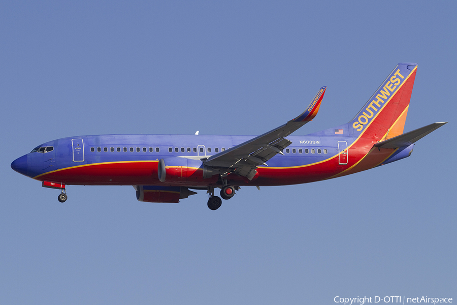 Southwest Airlines Boeing 737-3H4 (N603SW) | Photo 337748