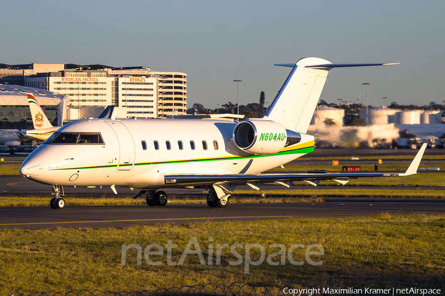 (Private) Bombardier CL-600-2B16 Challenger 604 (N604AU) | Photo 391479