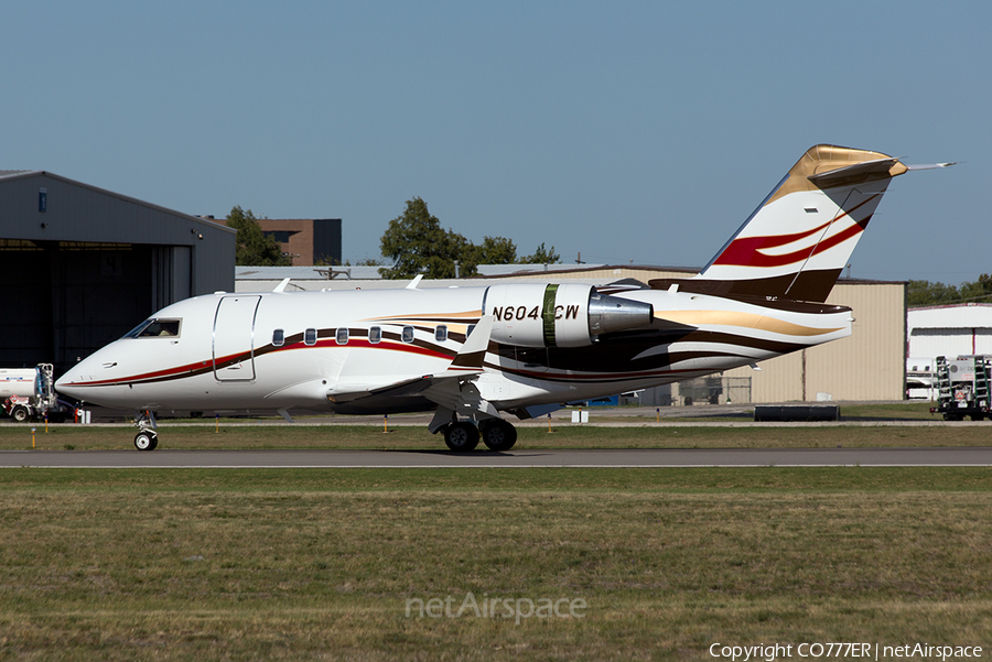 (Private) Bombardier CL-600-2B16 Challenger 604 (N604CW) | Photo 10550