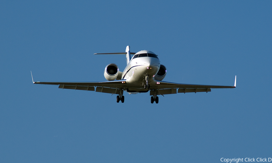 (Private) Bombardier CL-600-2B16 Challenger 604 (N604DH) | Photo 418