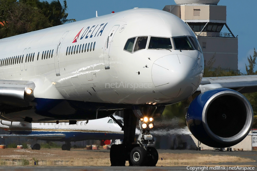 Delta Air Lines Boeing 757-232 (N604DL) | Photo 389227