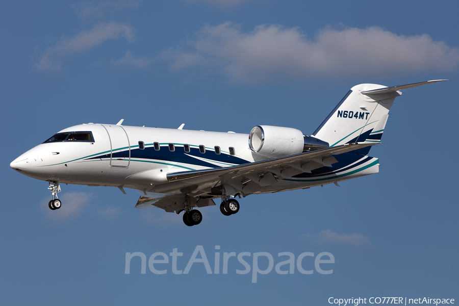 (Private) Bombardier CL-600-2B16 Challenger 604 (N604MT) | Photo 242836