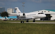 (Private) Bombardier CL-600-2B16 Challenger 604 (N604PS) at  Orlando - Executive, United States