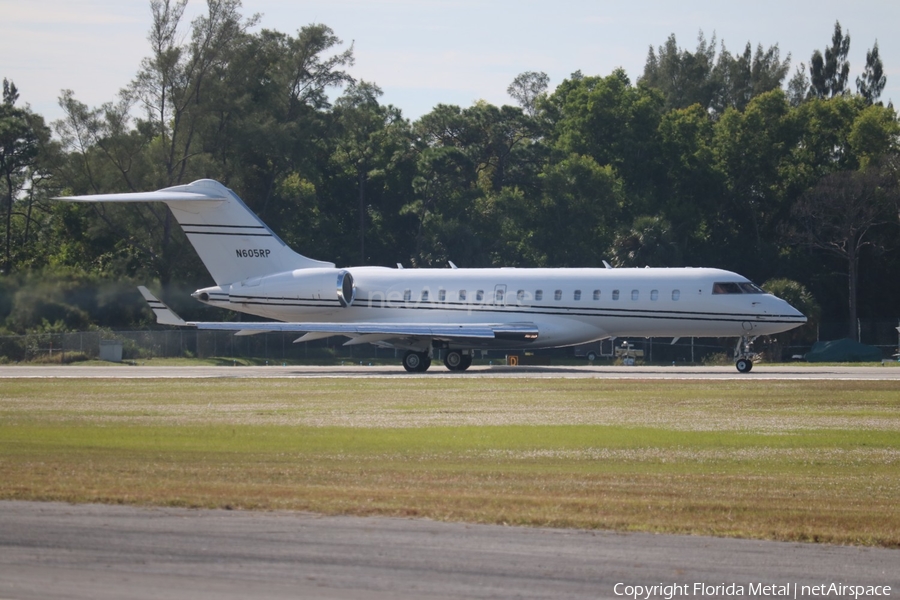 (Private) Bombardier BD-700-1A10 Global 6000 (N605RP) | Photo 614135