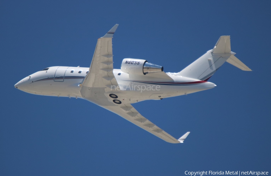 (Private) Bombardier CL-600-2B16 Challenger 605 (N605S) | Photo 614136