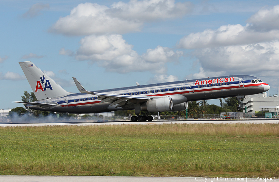 American Airlines Boeing 757-223 (N606AA) | Photo 31040