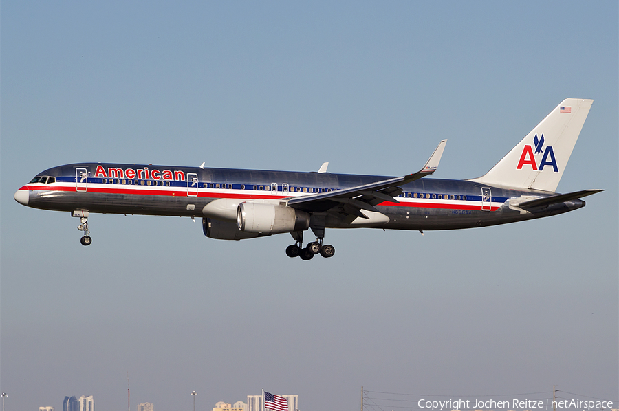 American Airlines Boeing 757-223 (N606AA) | Photo 39319