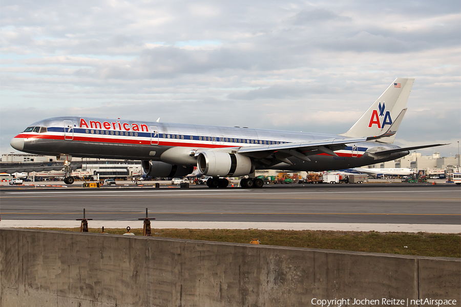 American Airlines Boeing 757-223 (N606AA) | Photo 67615