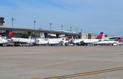 Delta Connection (Compass Airlines) Embraer ERJ-175LR (ERJ-170-200LR) (N606CZ) at  Dallas/Ft. Worth - International, United States