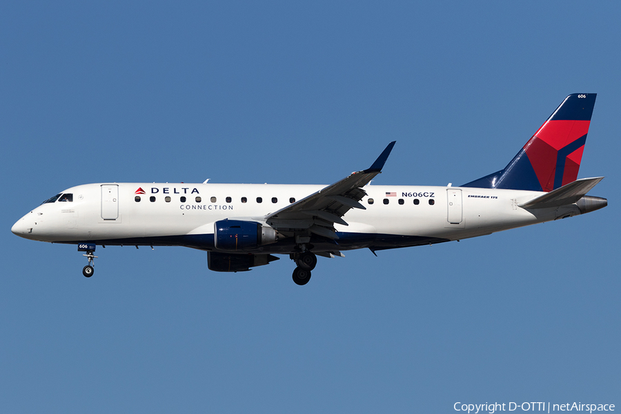 Delta Connection (Compass Airlines) Embraer ERJ-175LR (ERJ-170-200LR) (N606CZ) | Photo 145111