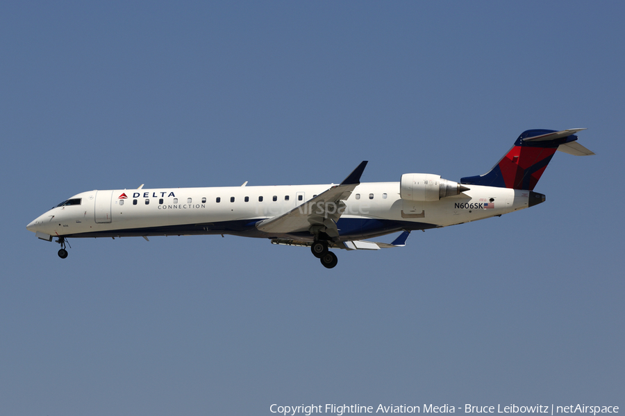 Delta Connection (SkyWest Airlines) Bombardier CRJ-701ER (N606SK) | Photo 80683