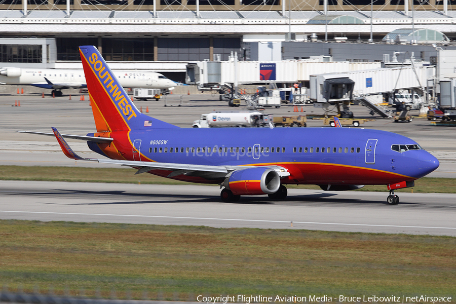 Southwest Airlines Boeing 737-3H4 (N606SW) | Photo 85026