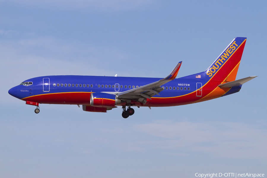 Southwest Airlines Boeing 737-3H4 (N607SW) | Photo 425476