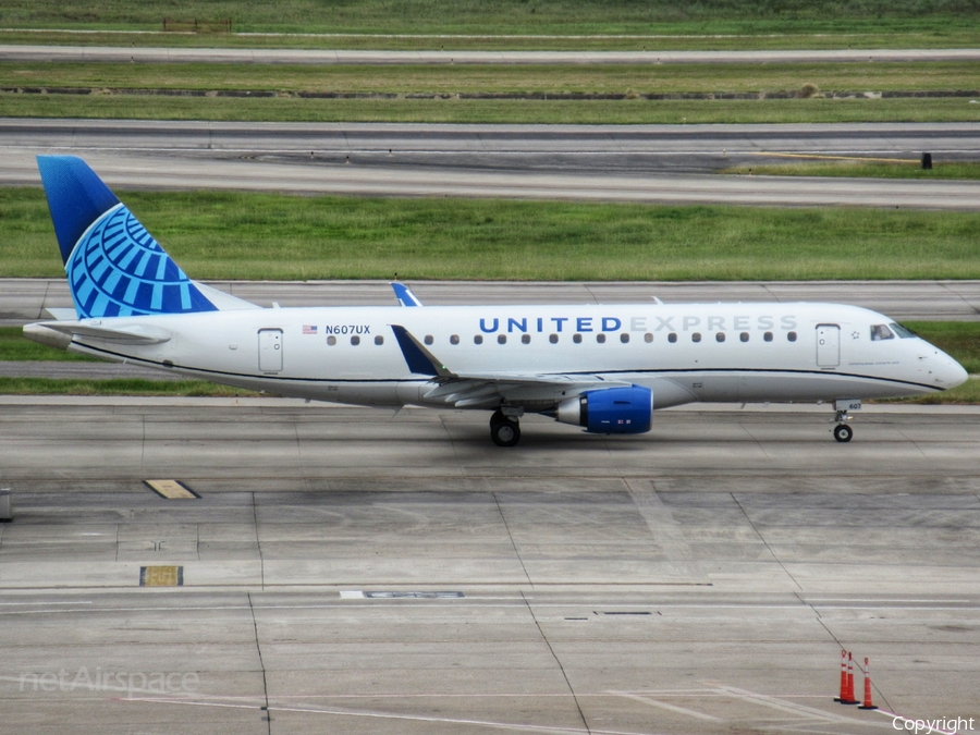 United Express (ExpressJet Airlines) Embraer ERJ-175LL (ERJ-170-200LL) (N607UX) | Photo 343143