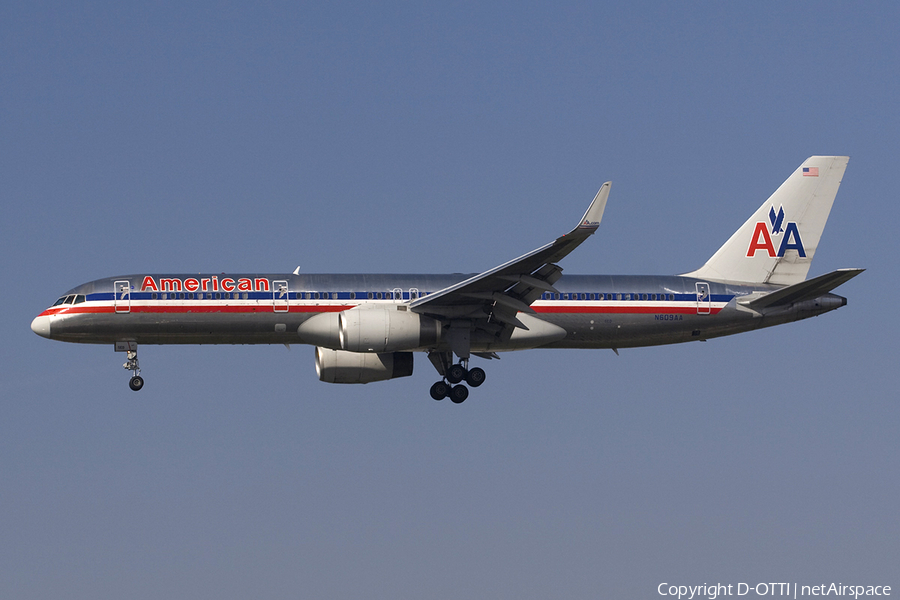 American Airlines Boeing 757-223 (N609AA) | Photo 279514