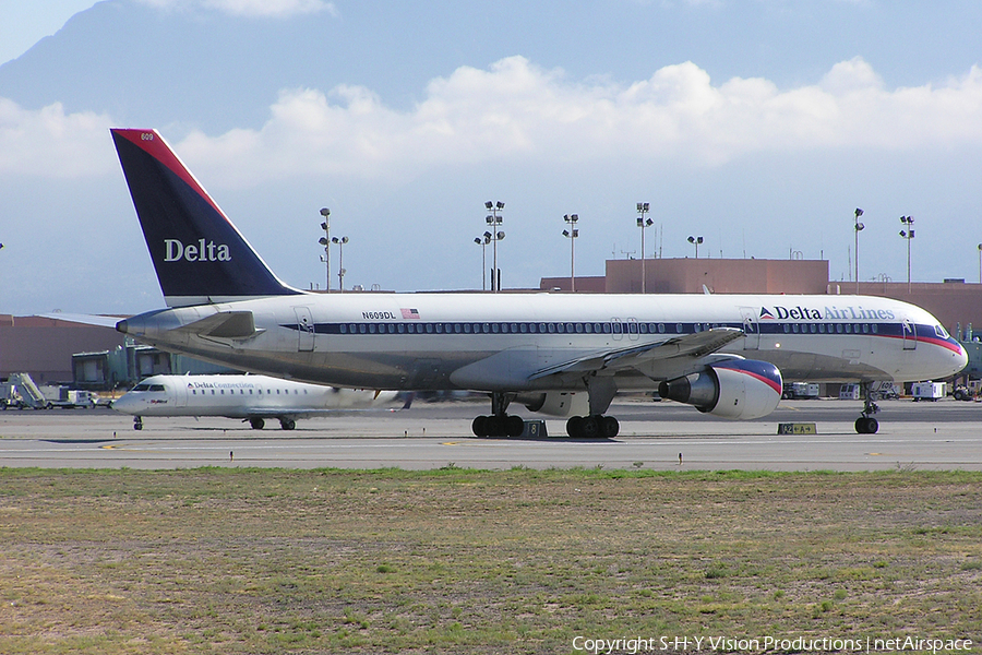 Delta Air Lines Boeing 757-232 (N609DL) | Photo 2916