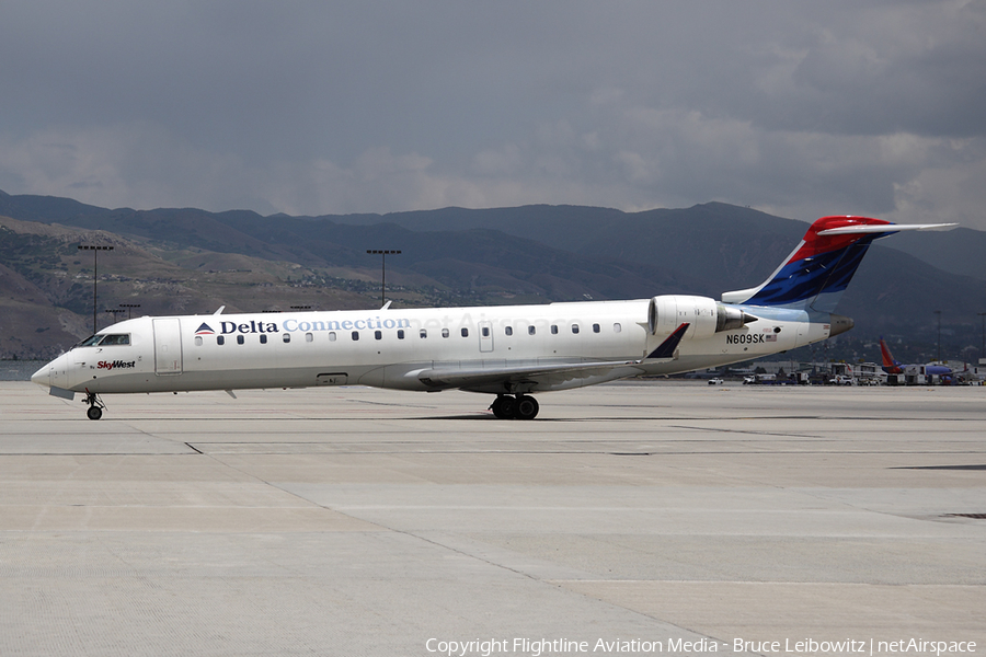 Delta Connection (SkyWest Airlines) Bombardier CRJ-701ER (N609SK) | Photo 150684