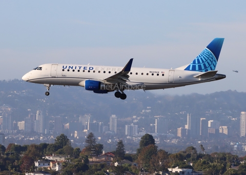 United Express (SkyWest Airlines) Embraer ERJ-175LL (ERJ-170-200LL) (N609UX) at  Los Angeles - International, United States