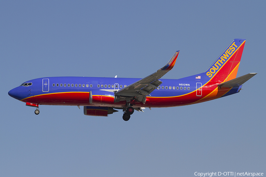 Southwest Airlines Boeing 737-3H4 (N610WN) | Photo 337772