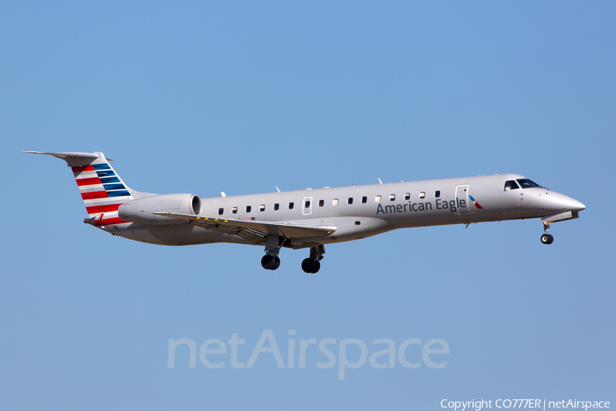 American Eagle Embraer ERJ-145LR (N611AE) | Photo 40148