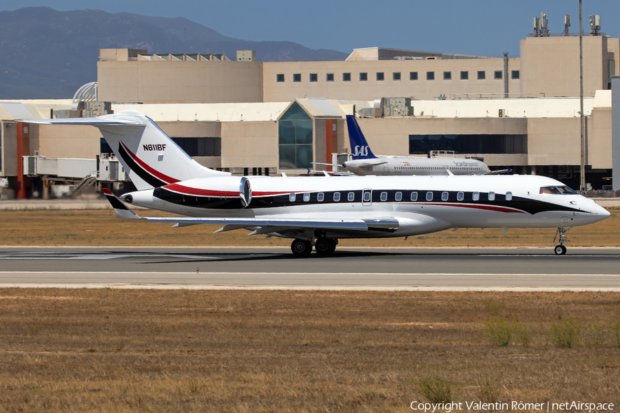 Bombardier Aerospace Bombardier BD-700-1A10 Global 6000 (N611BF) | Photo 581270