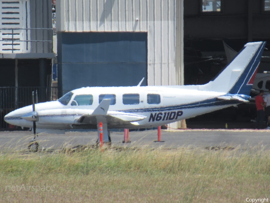 (Private) Piper PA-31-325 Navajo c/r (N611DP) | Photo 629593