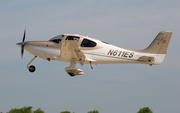 (Private) Cirrus SR22 G3 GTS (N611ES) at  Oshkosh - Wittman Regional, United States