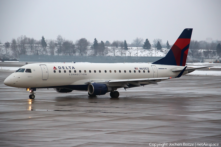 Delta Connection (Compass Airlines) Embraer ERJ-175LR (ERJ-170-200LR) (N612CZ) | Photo 96144
